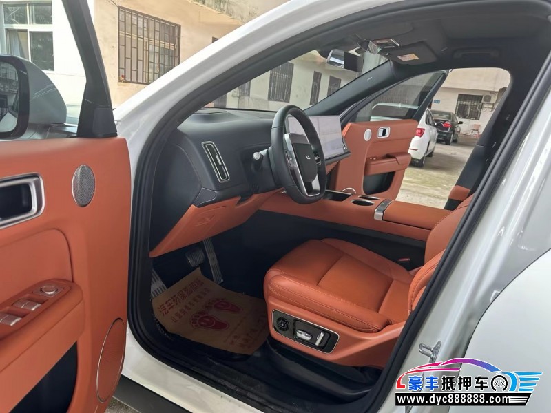 23年理想L7轿车抵押车出售