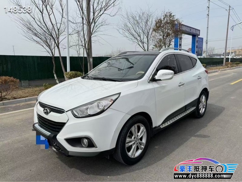 14年现代ix35轿车抵押车出售