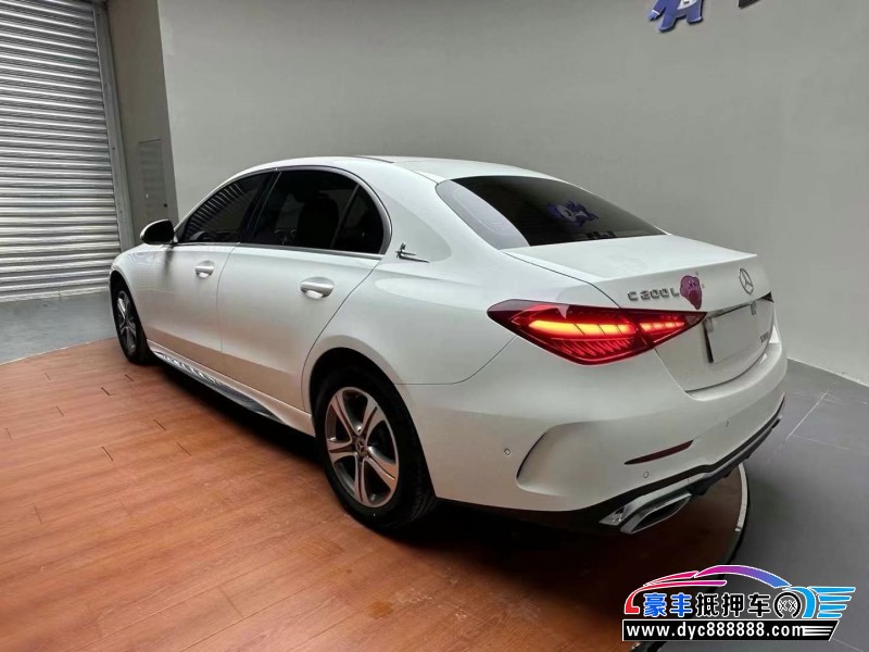 22年奔驰C轿车抵押车出售