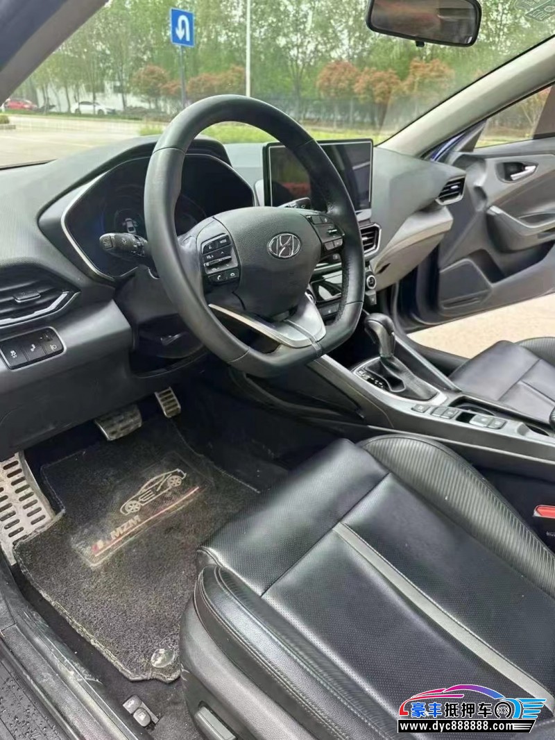 20年现代菲斯塔轿车抵押车出售