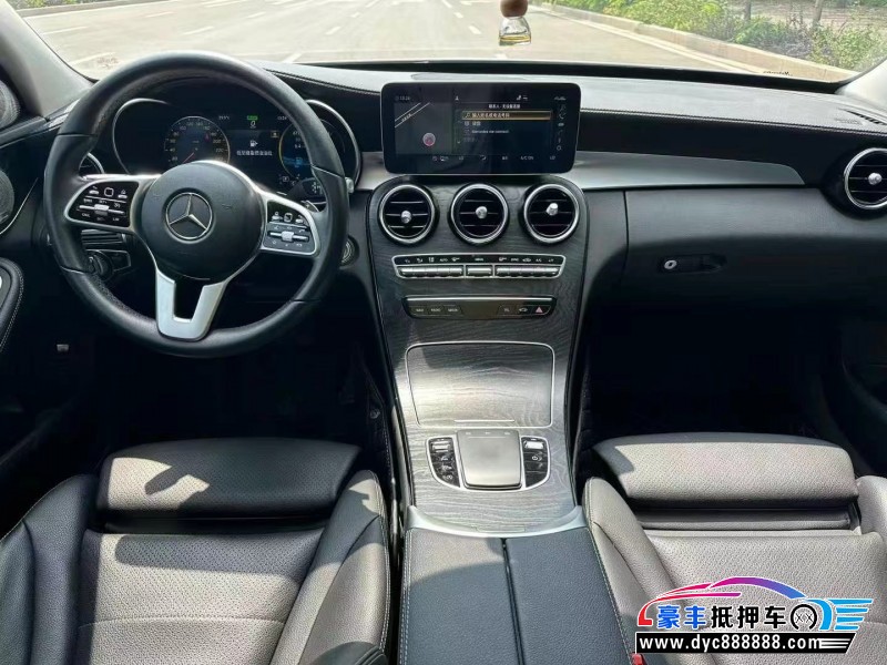 19年奔驰C轿车抵押车出售