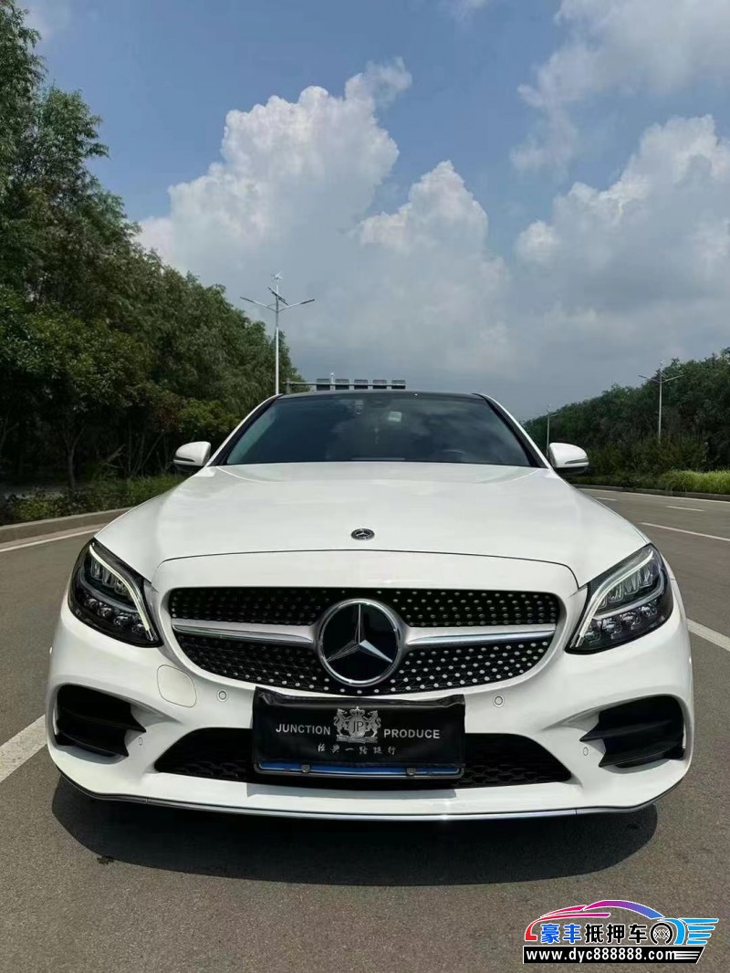 19年奔驰C轿车抵押车出售