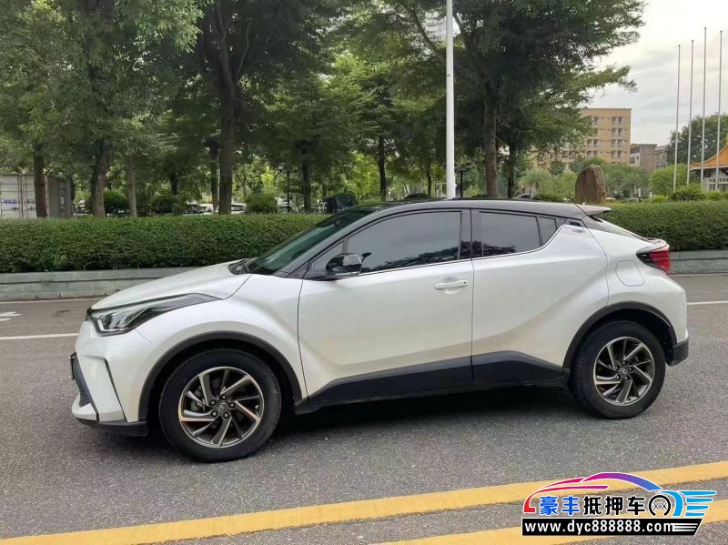 21年丰田奕泽轿车抵押车出售