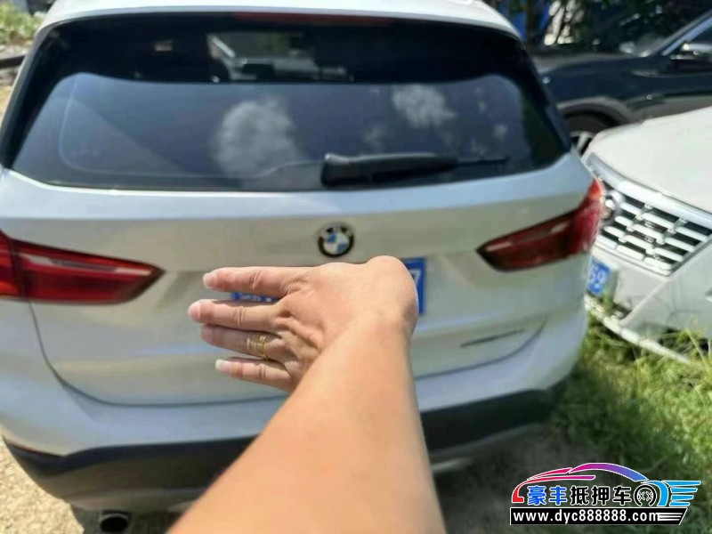 18年宝马X1轿车抵押车出售