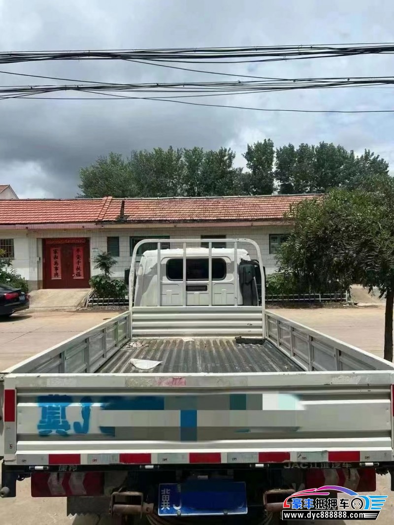 23年江淮康羚轿车抵押车出售