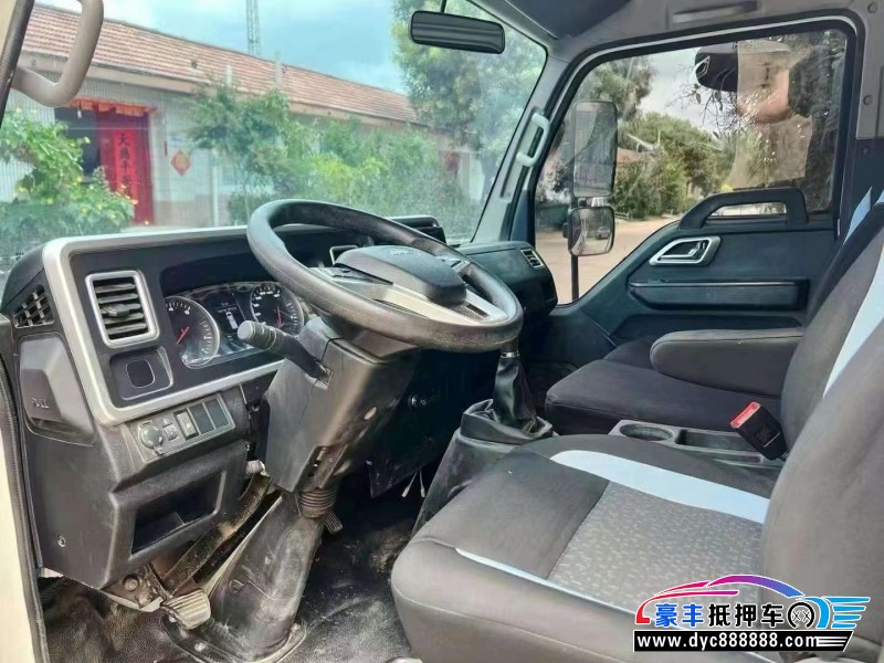 23年江淮康羚轿车抵押车出售