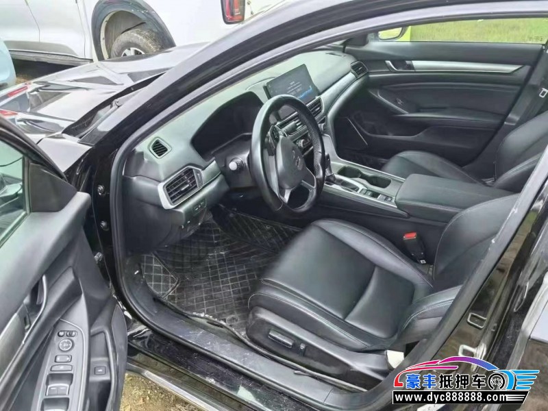 21年本田雅阁轿车抵押车出售