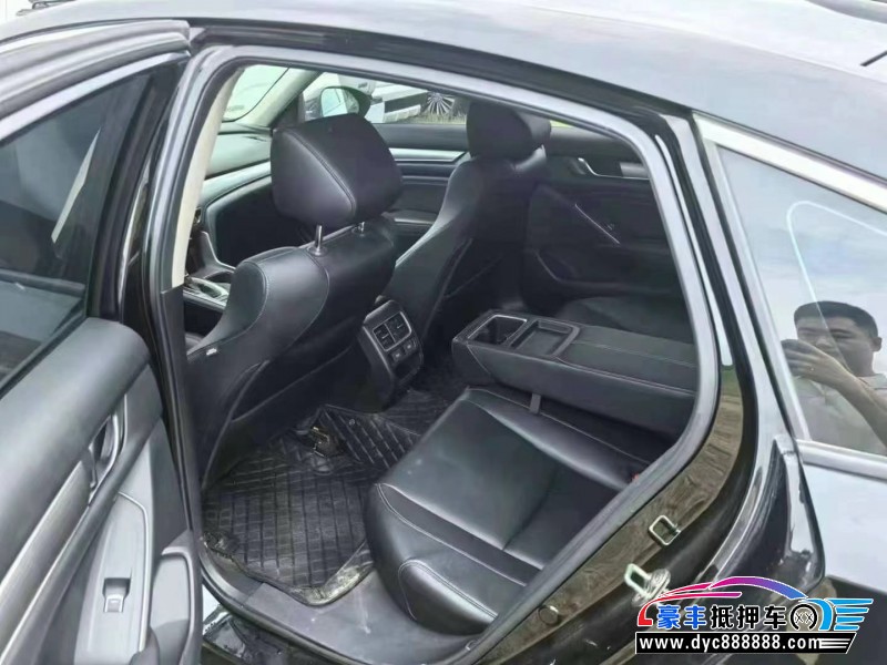 21年本田雅阁轿车抵押车出售