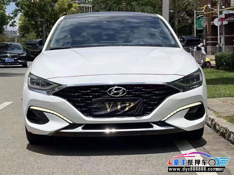 22年现代菲斯塔轿车抵押车出售