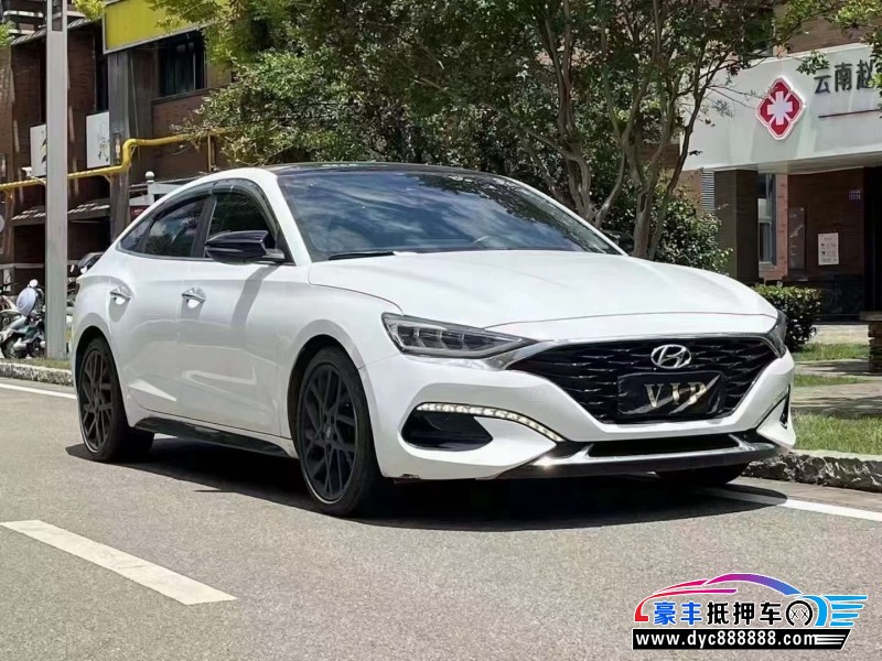 22年现代菲斯塔轿车抵押车出售