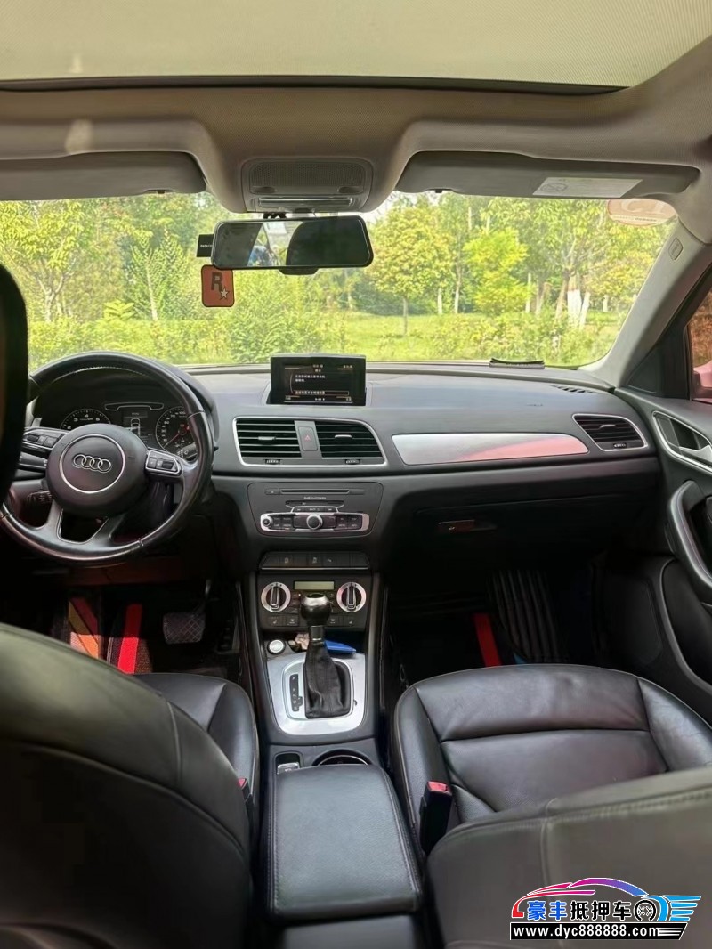 17年奥迪Q3轿车抵押车出售