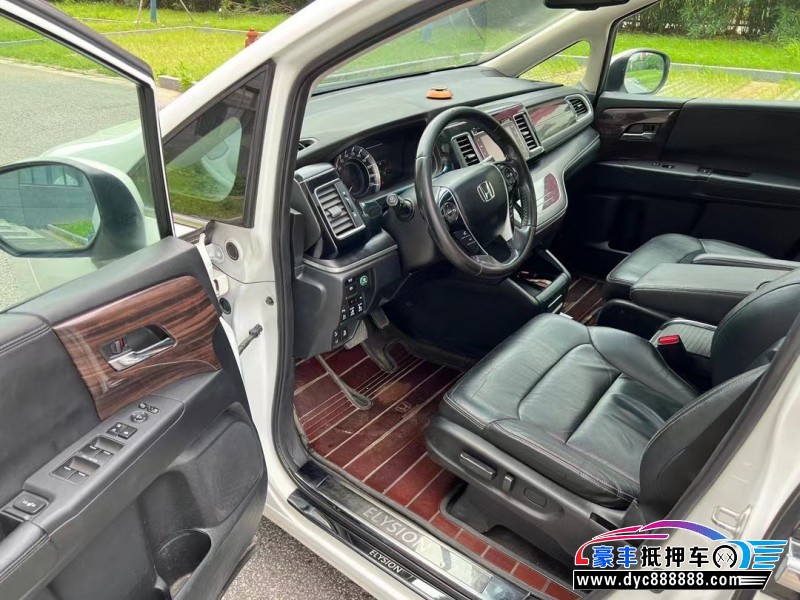 16年本田艾力绅轿车抵押车出售