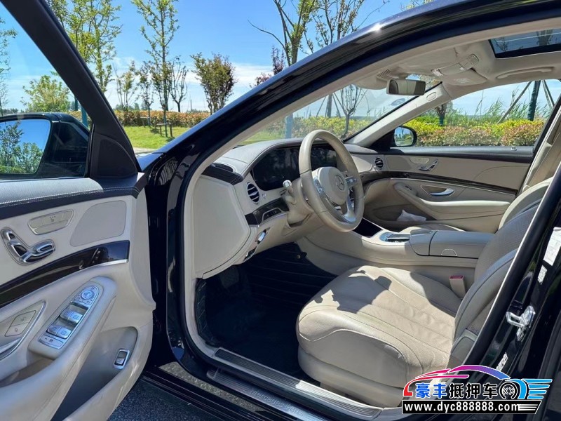 19年奔驰S轿车抵押车出售