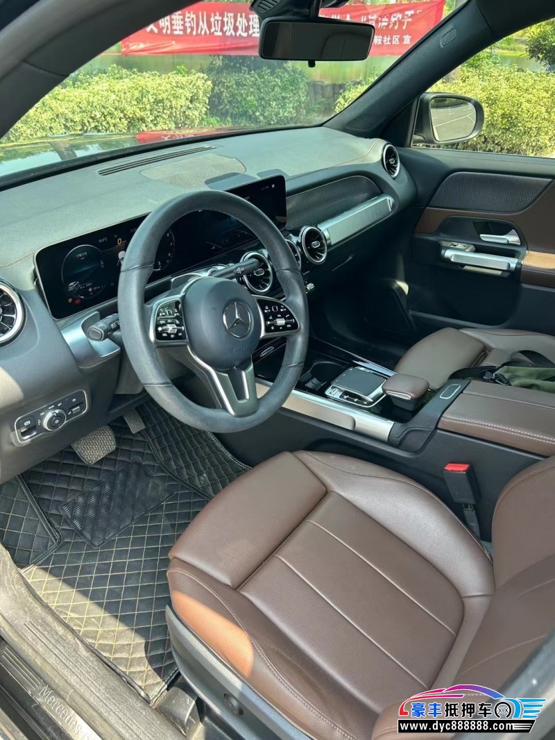 20年奔驰GLB轿车抵押车出售