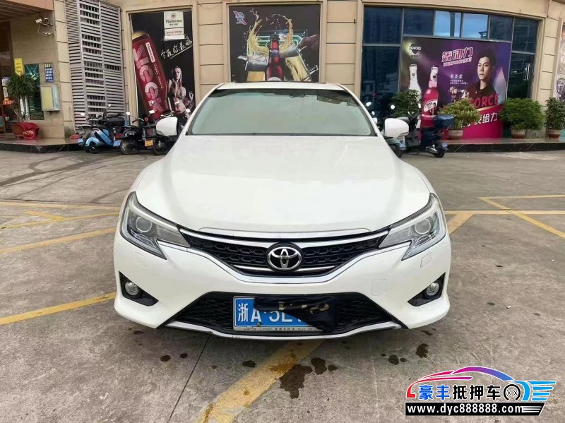 14年丰田锐志轿车抵押车出售