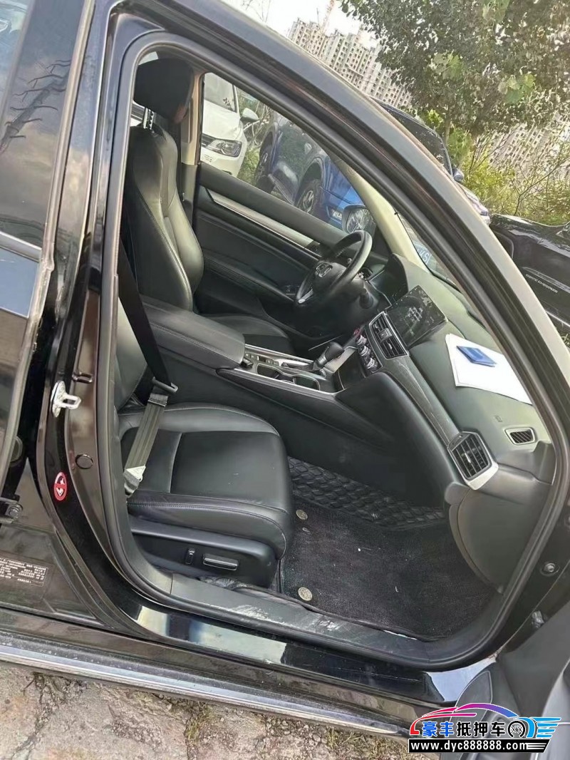 22年本田雅阁轿车抵押车出售