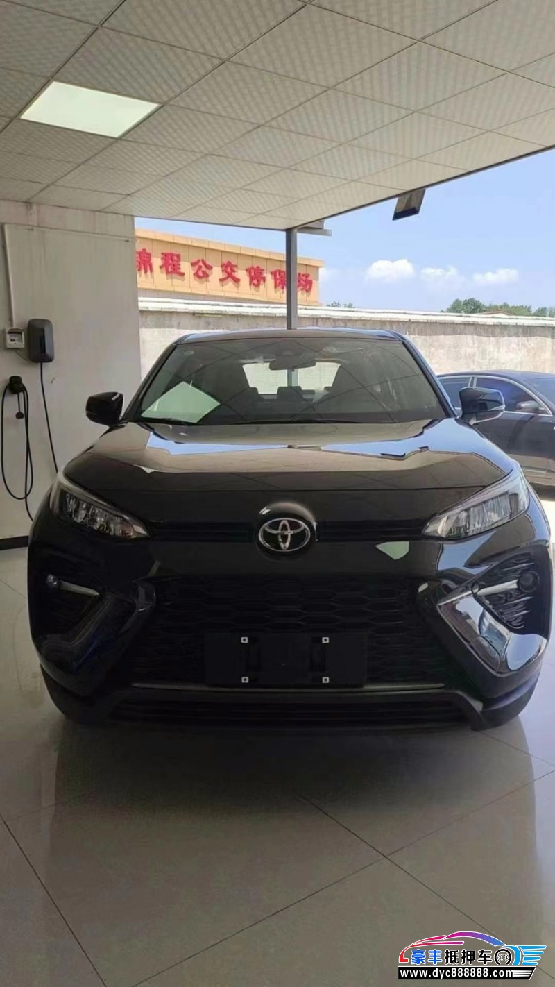 24年丰田威兰达轿车抵押车出售