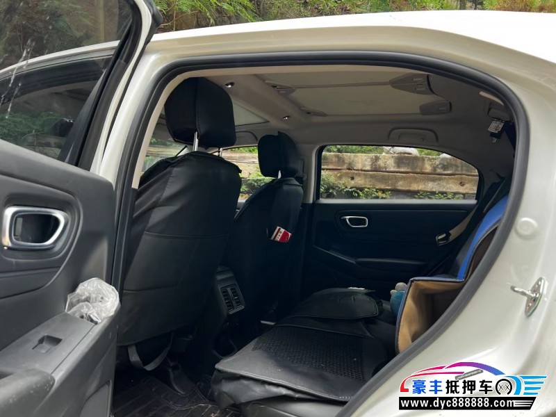 23年本田缤智轿车抵押车出售