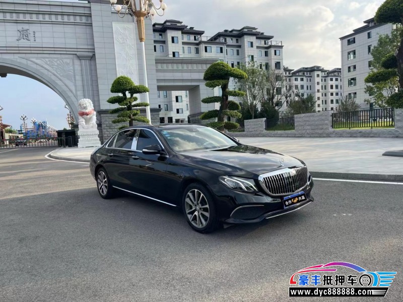 17年奔驰E轿车抵押车出售