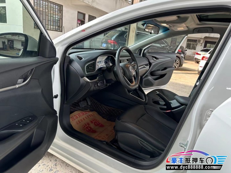 22年别克英朗轿车抵押车出售