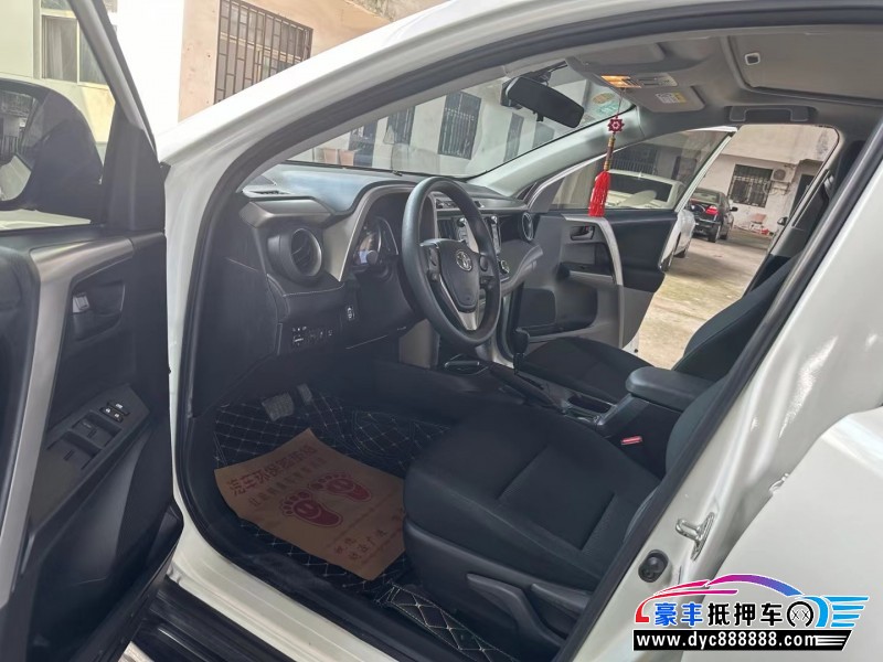 19年丰田RAV4SUV抵押车出售