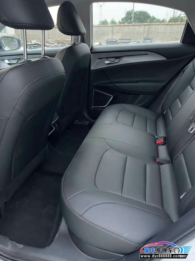 24年吉利几何轿车抵押车出售