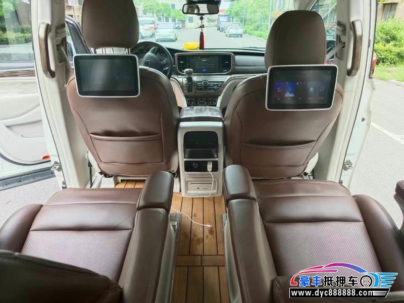 18年传祺M8轿车抵押车出售