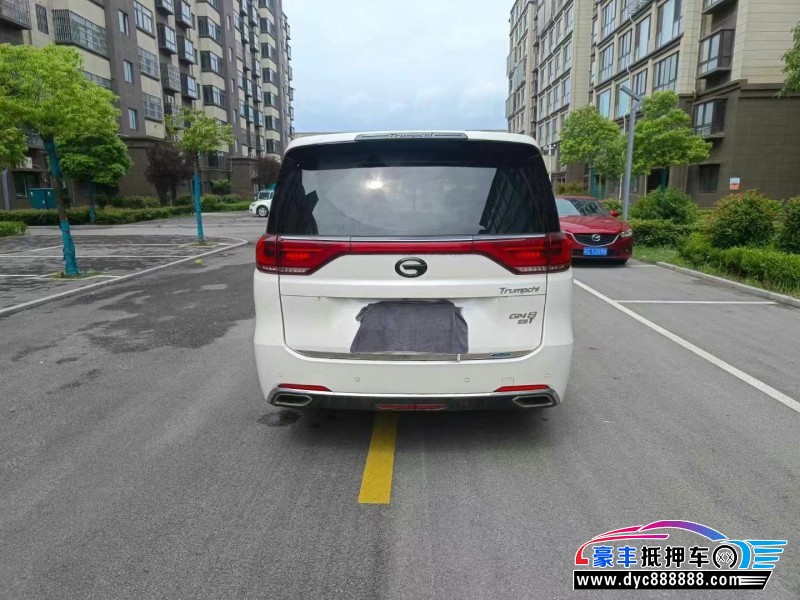 18年传祺M8轿车抵押车出售