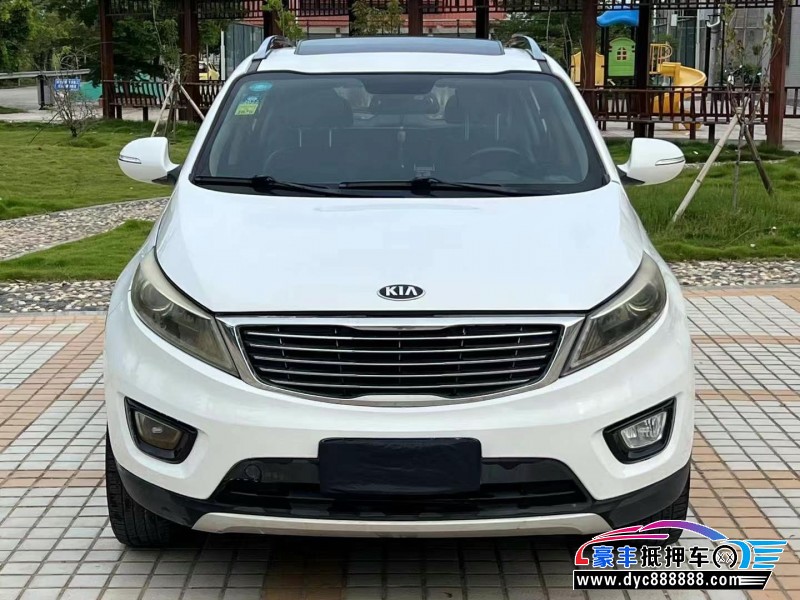 16年起亚智跑轿车抵押车出售