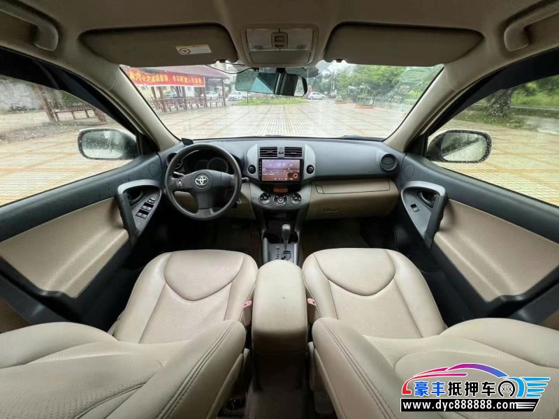 13年丰田RAV4轿车抵押车出售