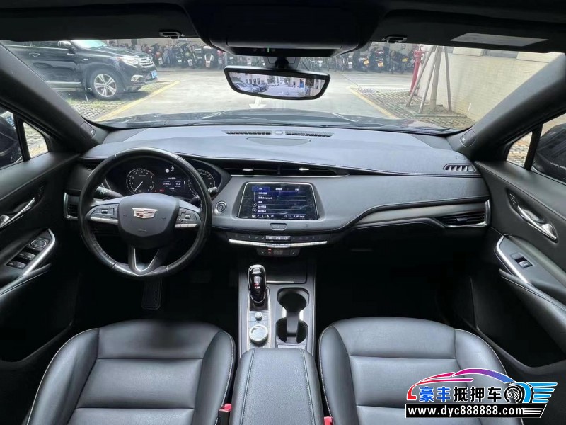 20年凯迪拉克XT4轿车抵押车出售