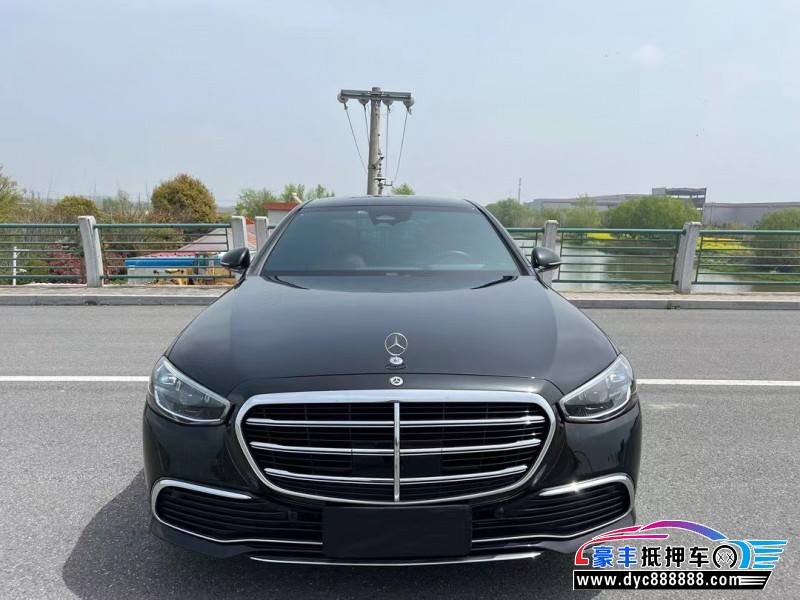 22年奔驰S轿车抵押车出售
