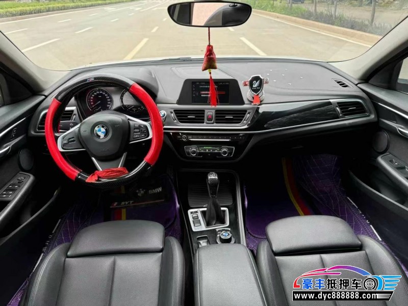 18年宝马1系轿车抵押车出售