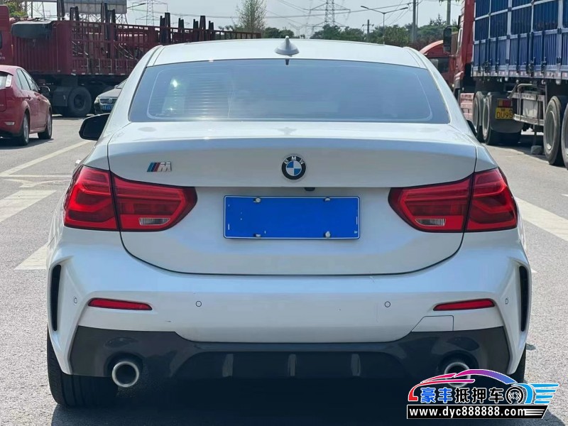 20年宝马1系轿车抵押车出售