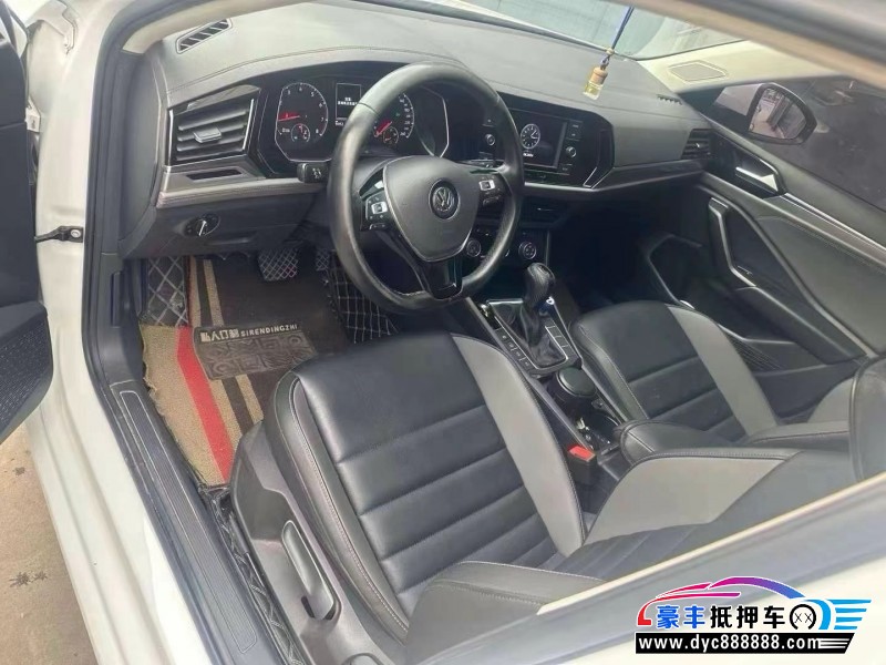 20年大众速腾轿车抵押车出售