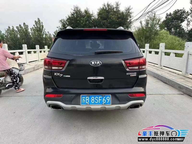 17年起亚KX7轿车抵押车出售