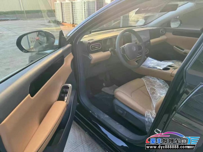 24年零跑c01轿车抵押车出售