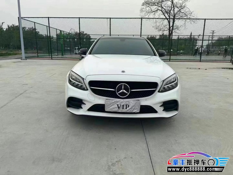 22年奔驰C轿车抵押车出售