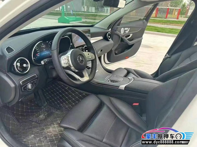 22年奔驰C轿车抵押车出售