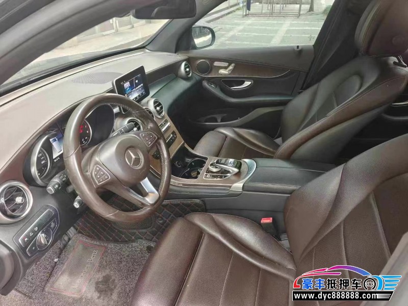 17年奔驰GLC轿车抵押车出售