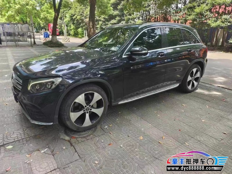 17年奔驰GLC轿车抵押车出售