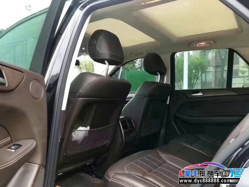 17年奔驰GLE轿车抵押车出售