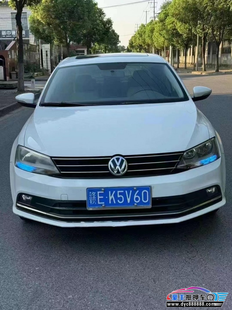 16年大众速腾轿车抵押车出售