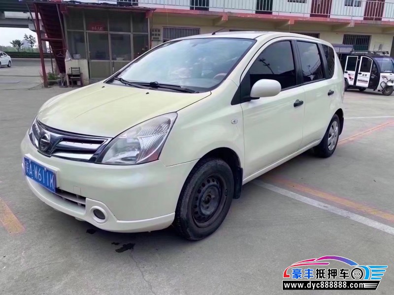 12年日产骊威轿车抵押车出售