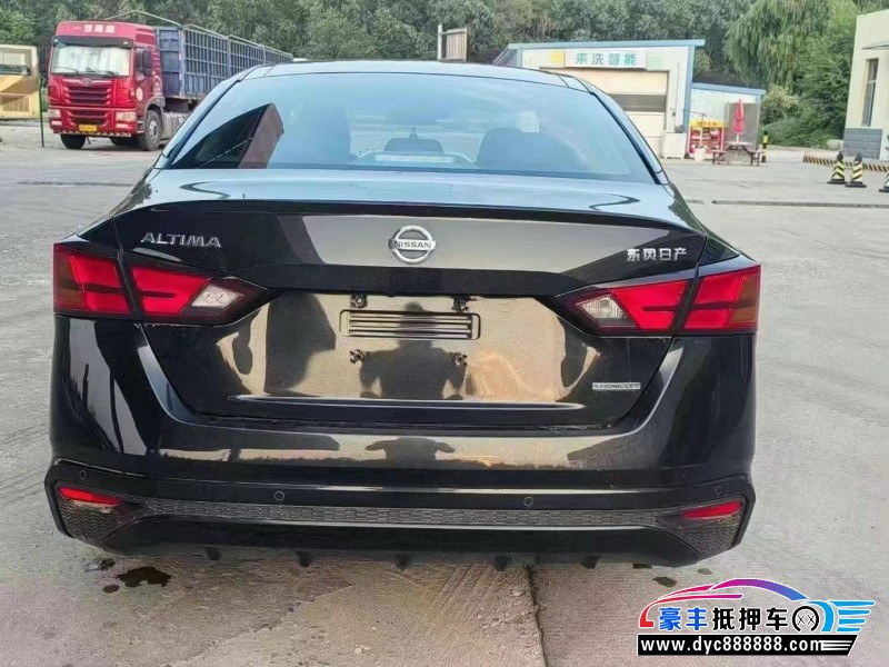 21年日产天籁轿车抵押车出售