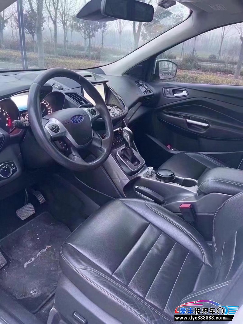 15年福特翼虎轿车抵押车出售