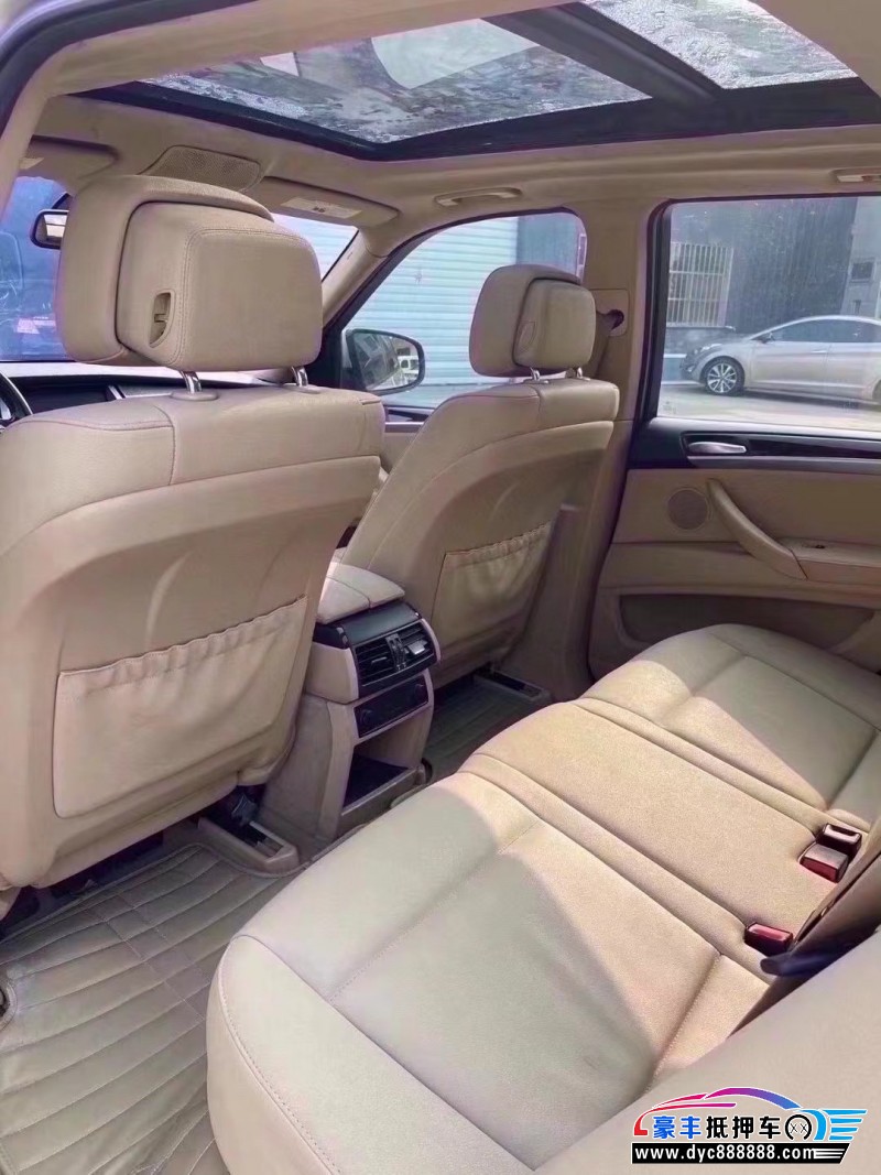 13年宝马X5轿车抵押车出售