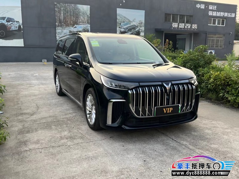 24年岚图梦想家MPV抵押车出售