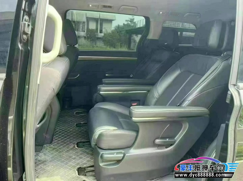 21年传祺M8轿车抵押车出售