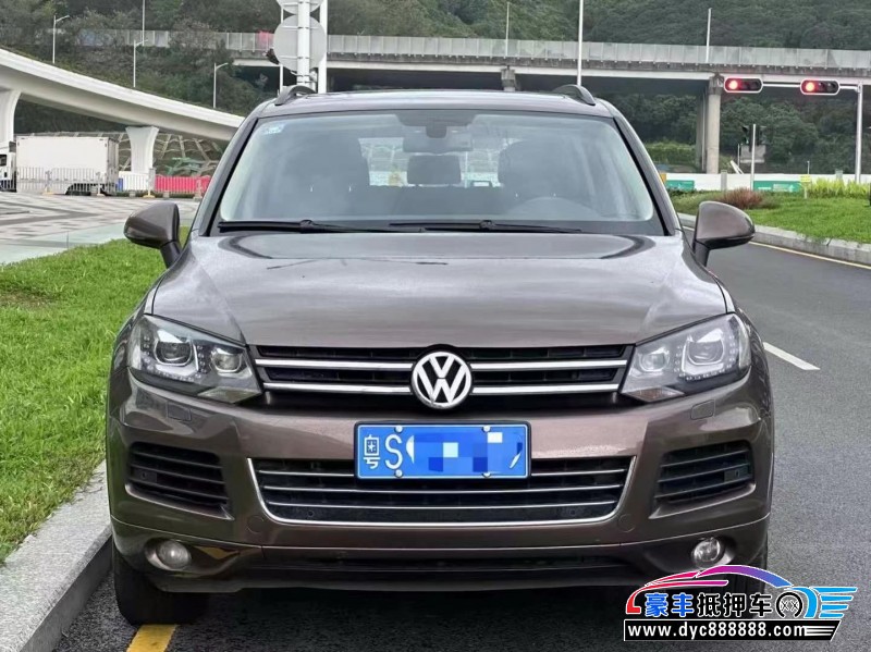 15年大众途锐轿车抵押车出售